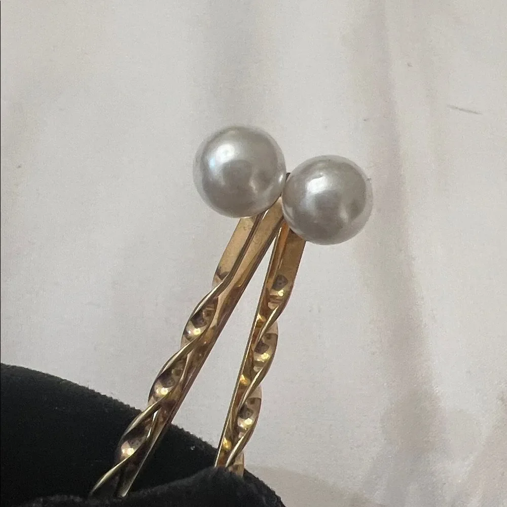 Vintage 90’s Gold Colored Hair Clip and Faux Pearl Hair Pins Set EUC